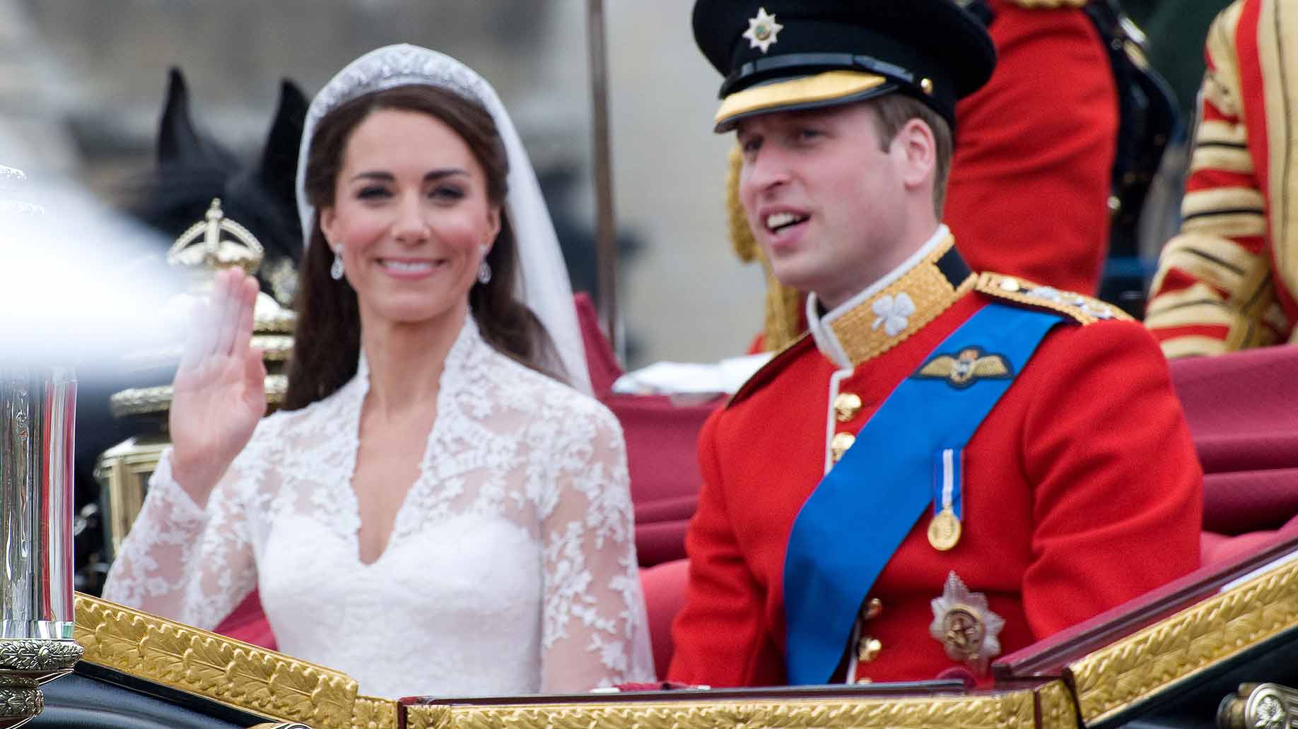 Kate Middleton Royal Wedding Dress How Much It Cost